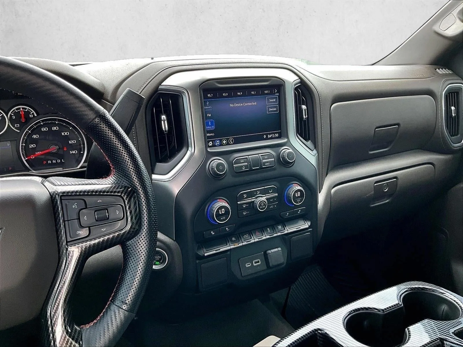 2020 Chevrolet Silverado 1500 RST photo 8