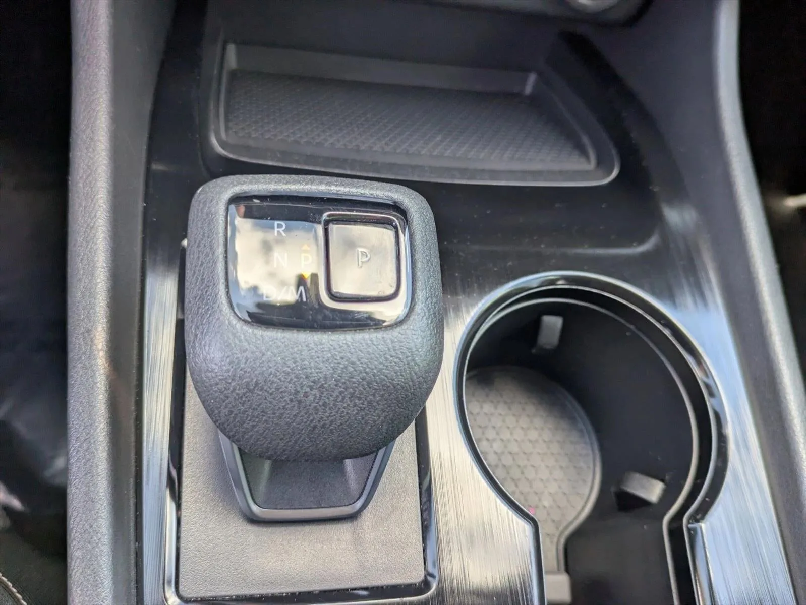 2021 Nissan Rogue FWD SV photo 12