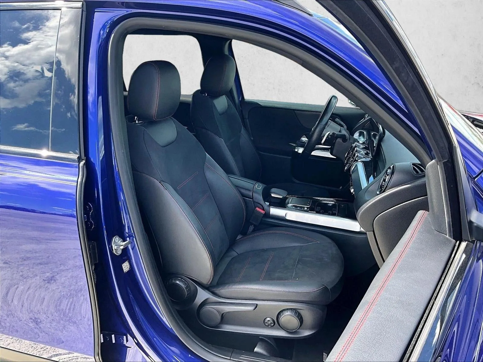 2022 Mercedes-Benz GLB 250 GLB 250 photo 9
