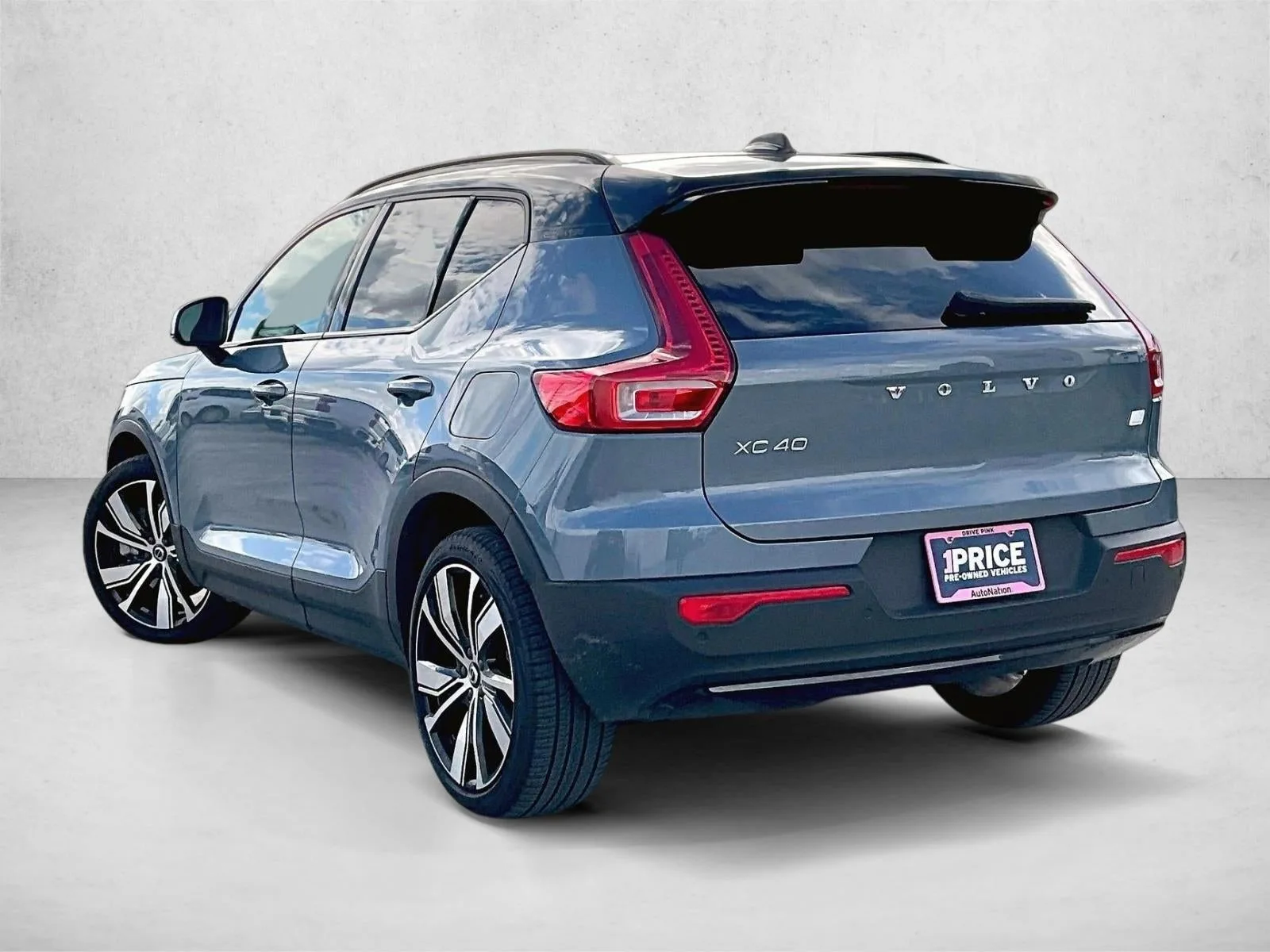 2021 Volvo XC40 Recharge Pure Electric Base photo 12