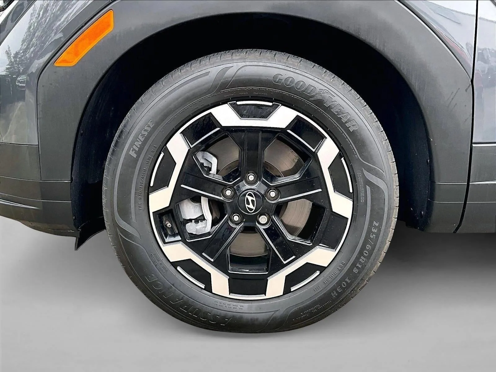 2025 Hyundai Santa Fe SE photo 10