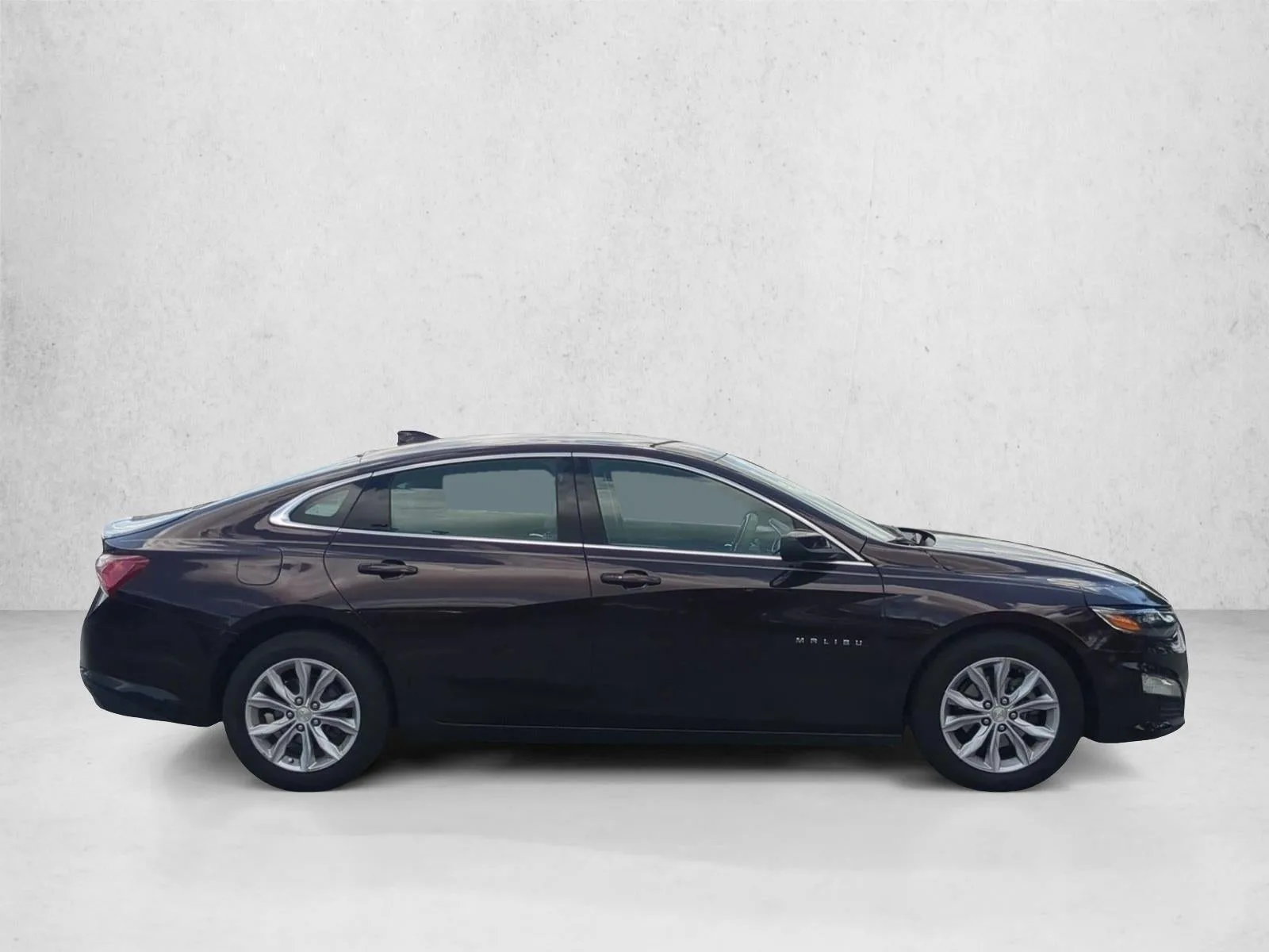 2021 Chevrolet Malibu LT photo 4