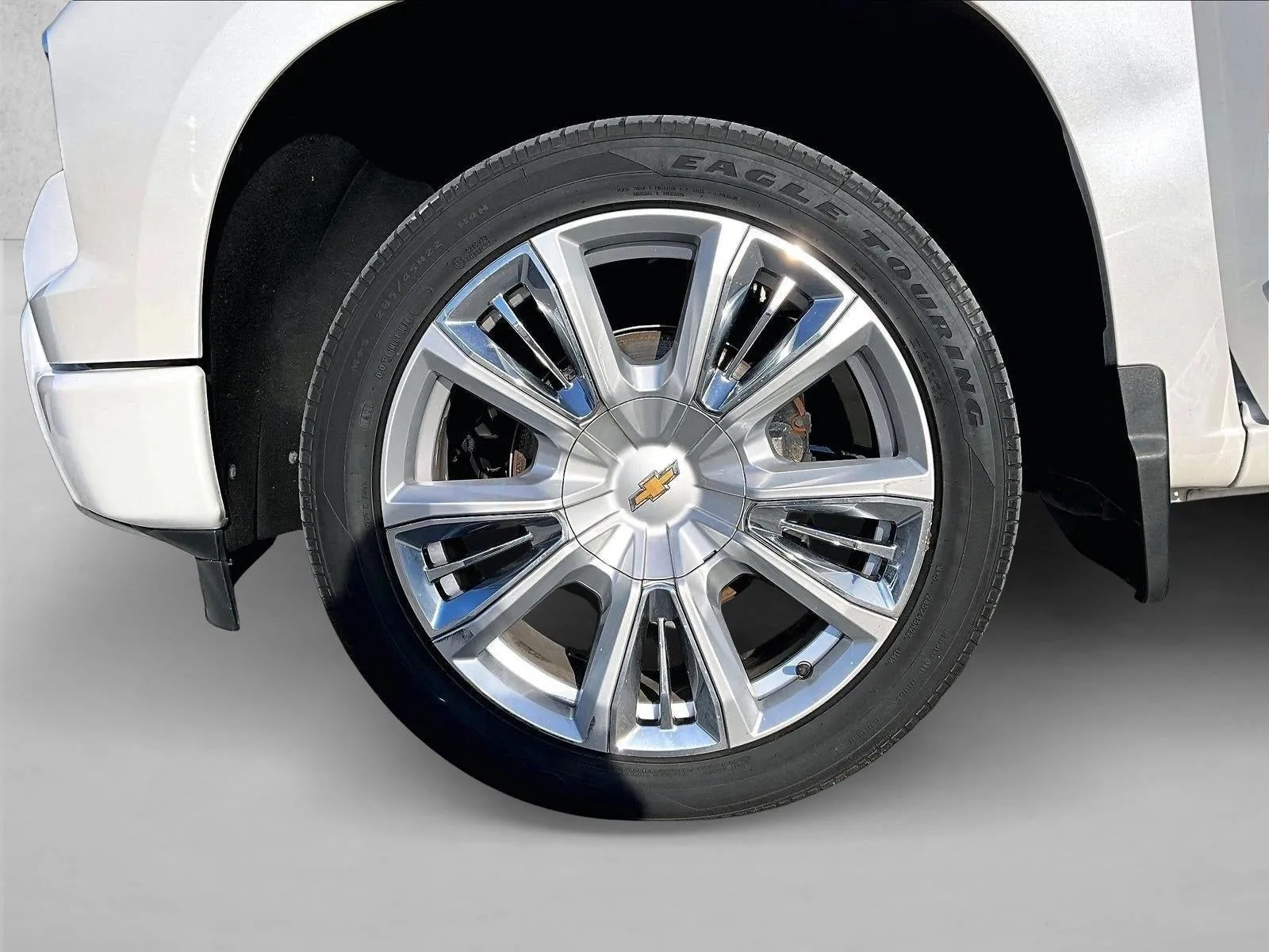 2023 Chevrolet Silverado 1500 High Country photo 10