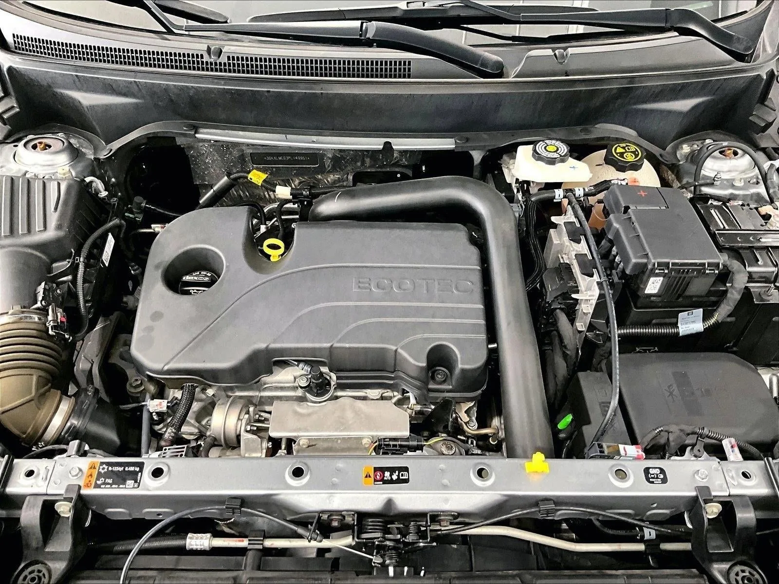 2023 GMC Terrain SLE photo 11