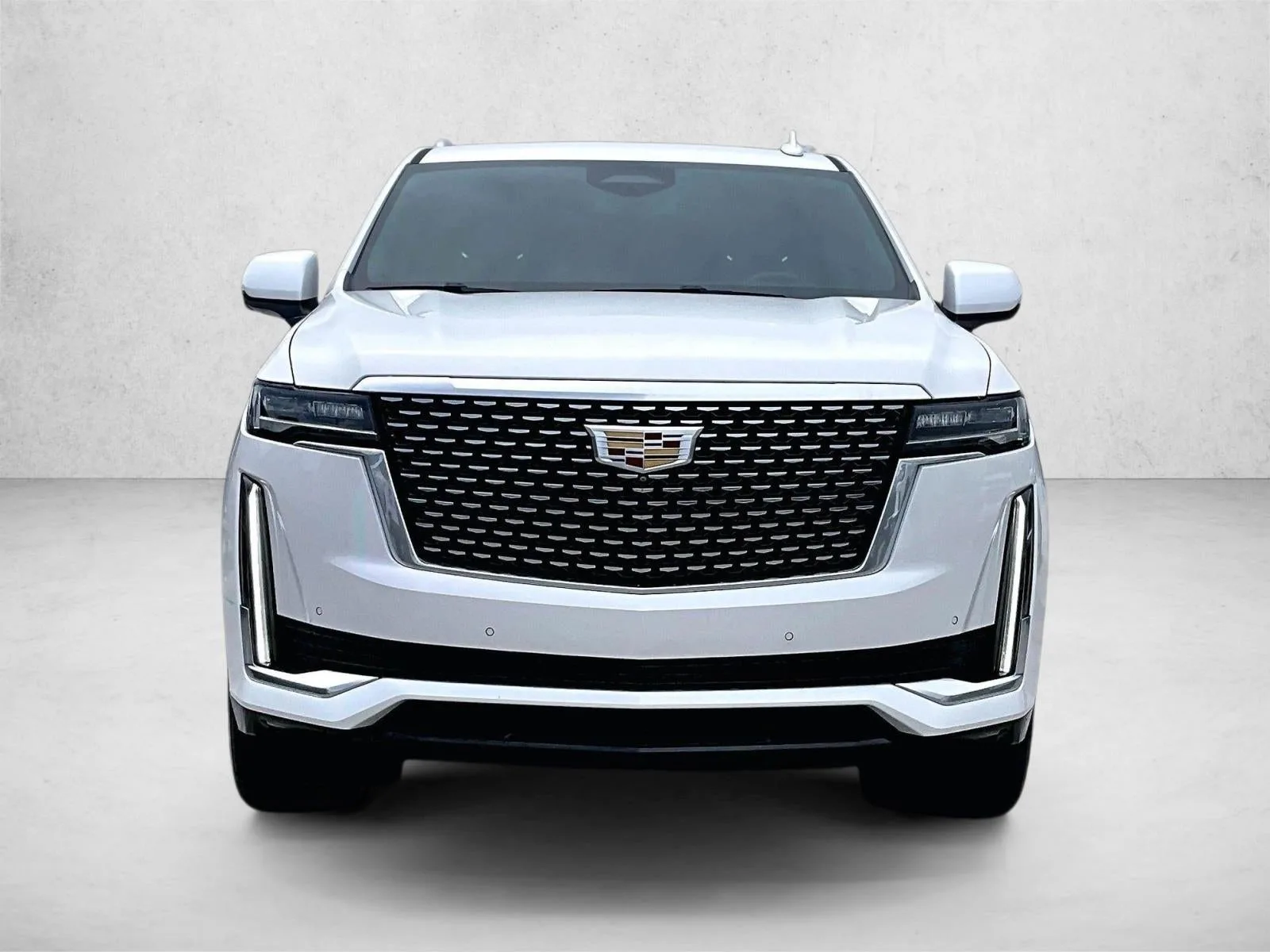 2022 Cadillac Escalade Luxury photo 3