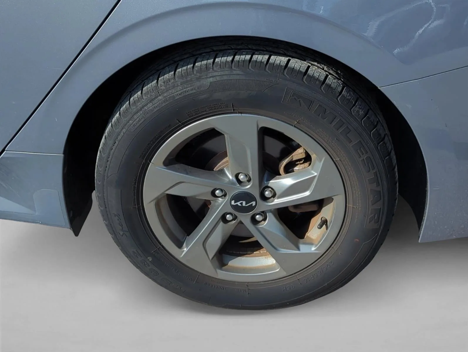 2022 Kia K5 LXS Auto FWD photo 6