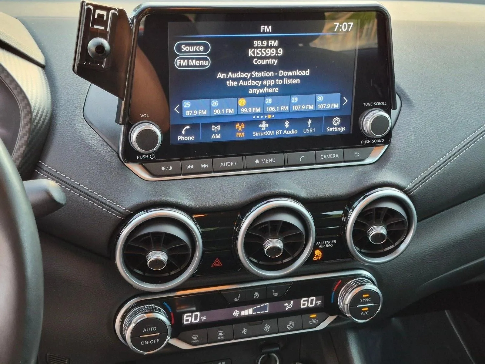 2022 Nissan Sentra SV CVT photo 12