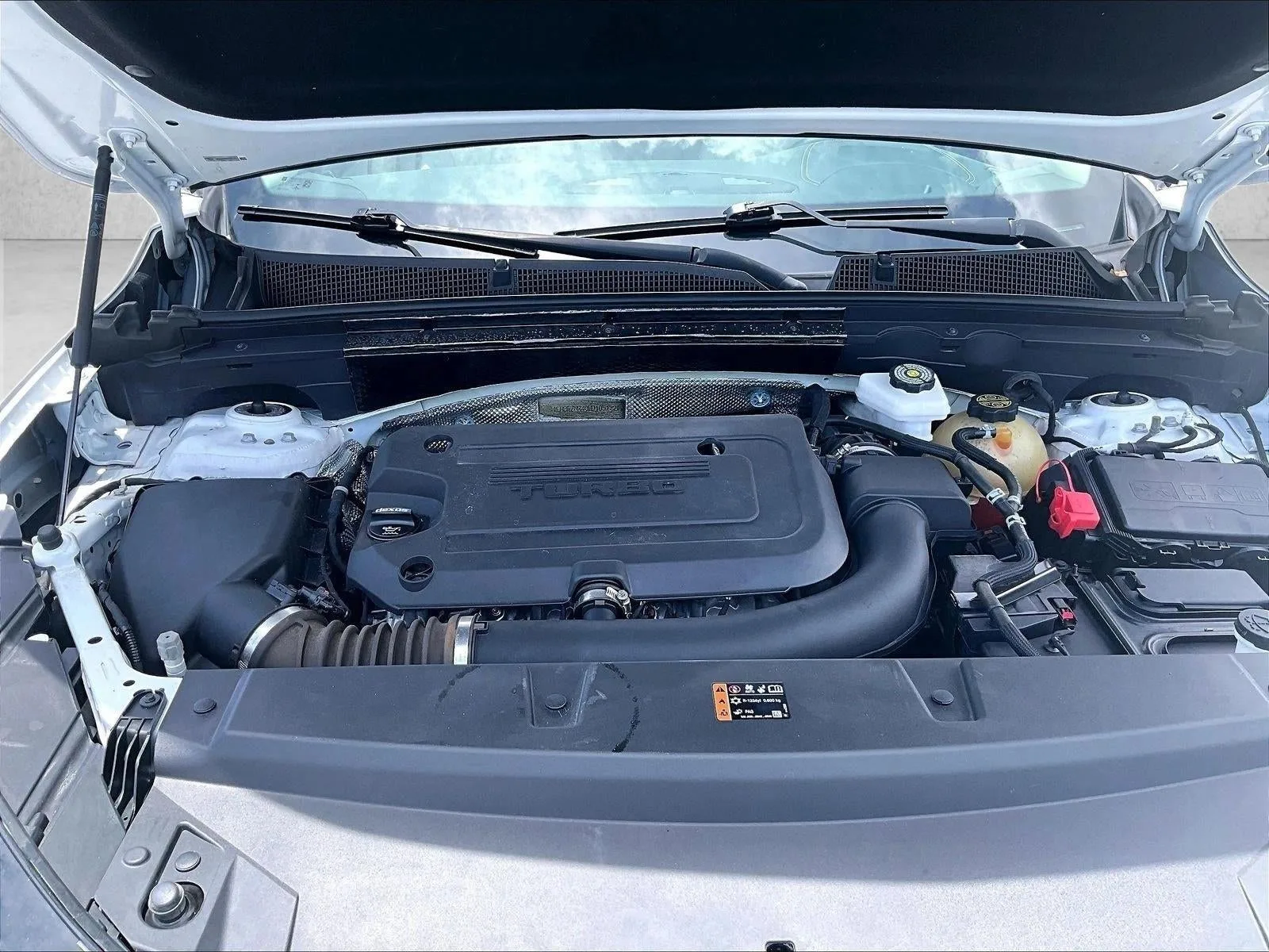 2021 Buick Envision Essence photo 11