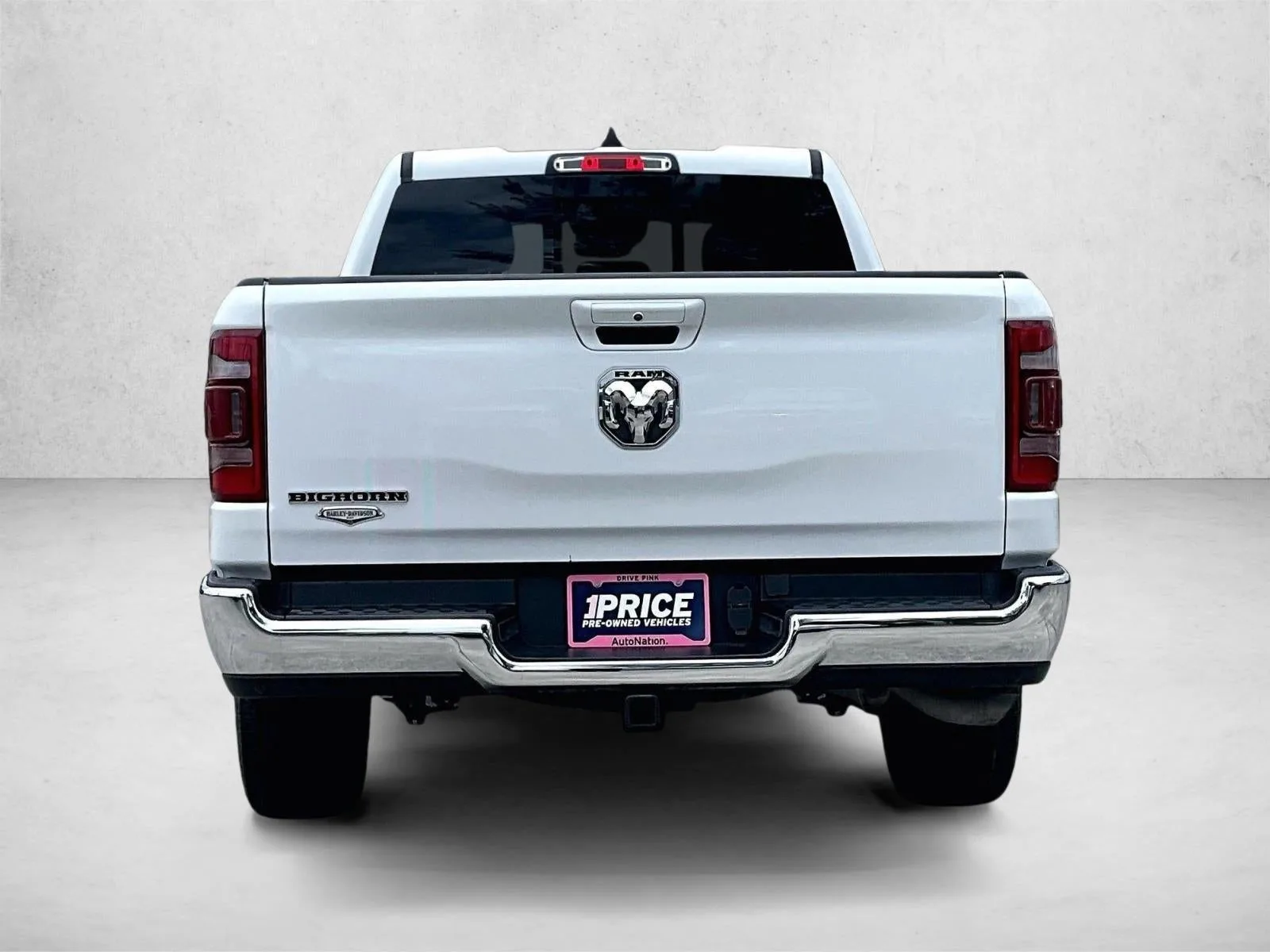 2022 RAM 1500 Big Horn Quad Cab 4x2 6'4" Box photo 4