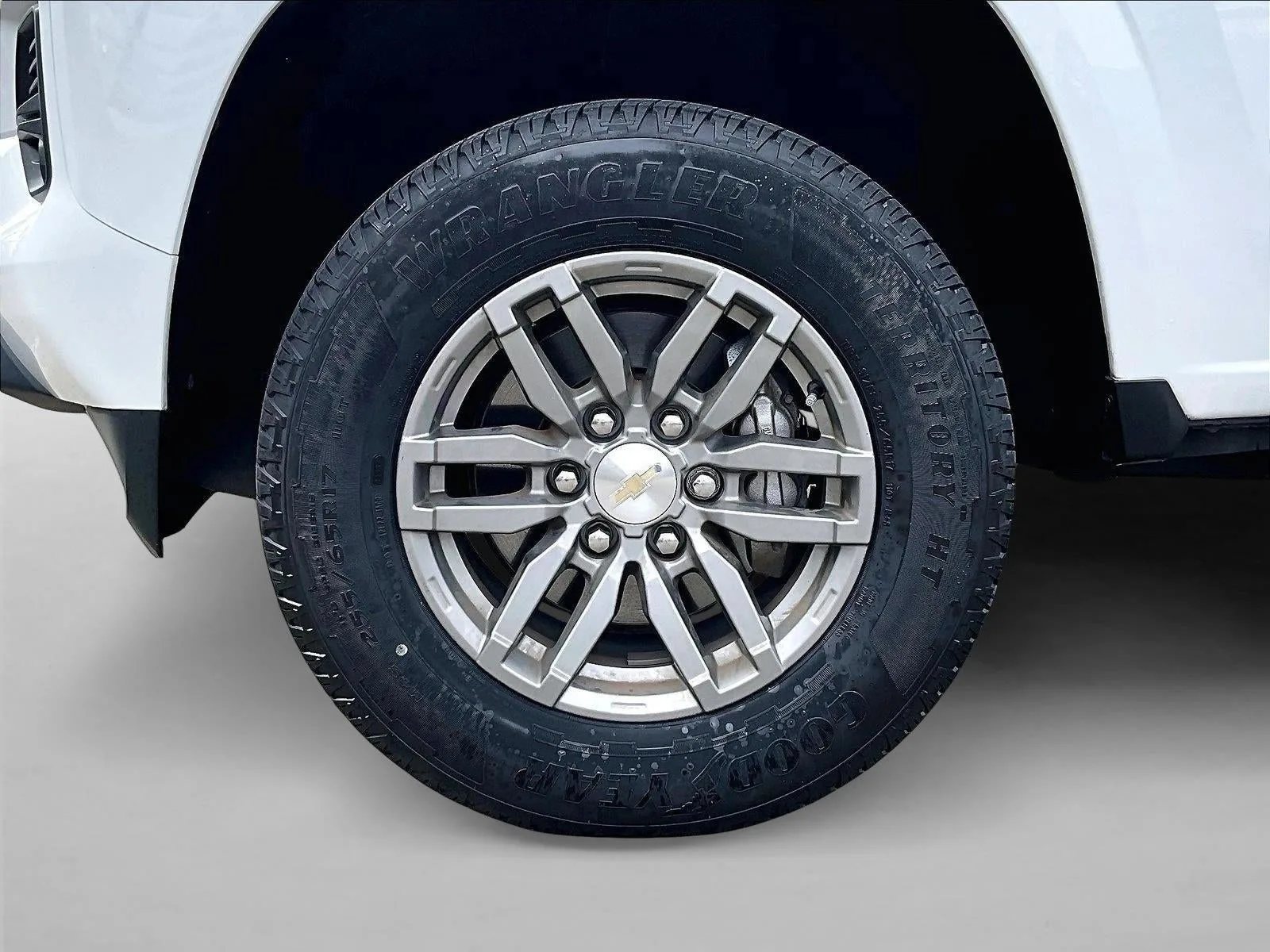 2023 Chevrolet Colorado 2WD LT photo 10