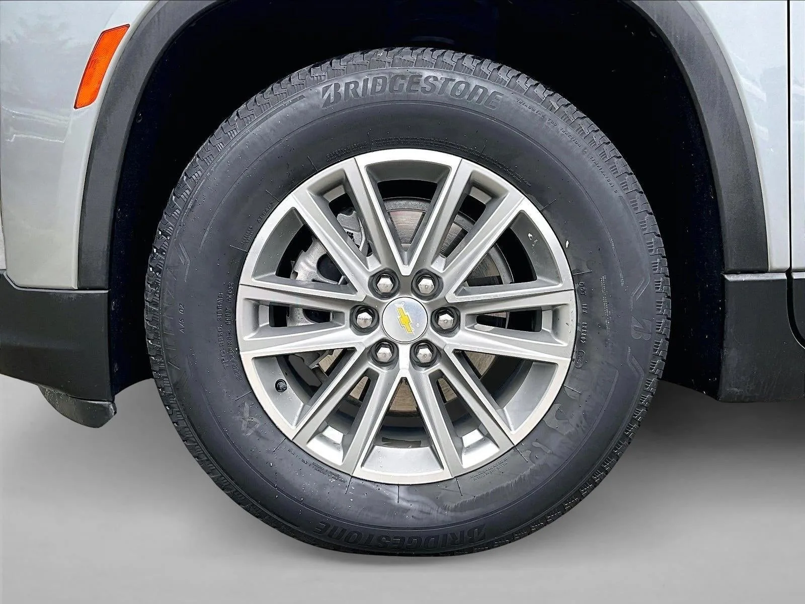 2023 Chevrolet Traverse LT Cloth photo 10