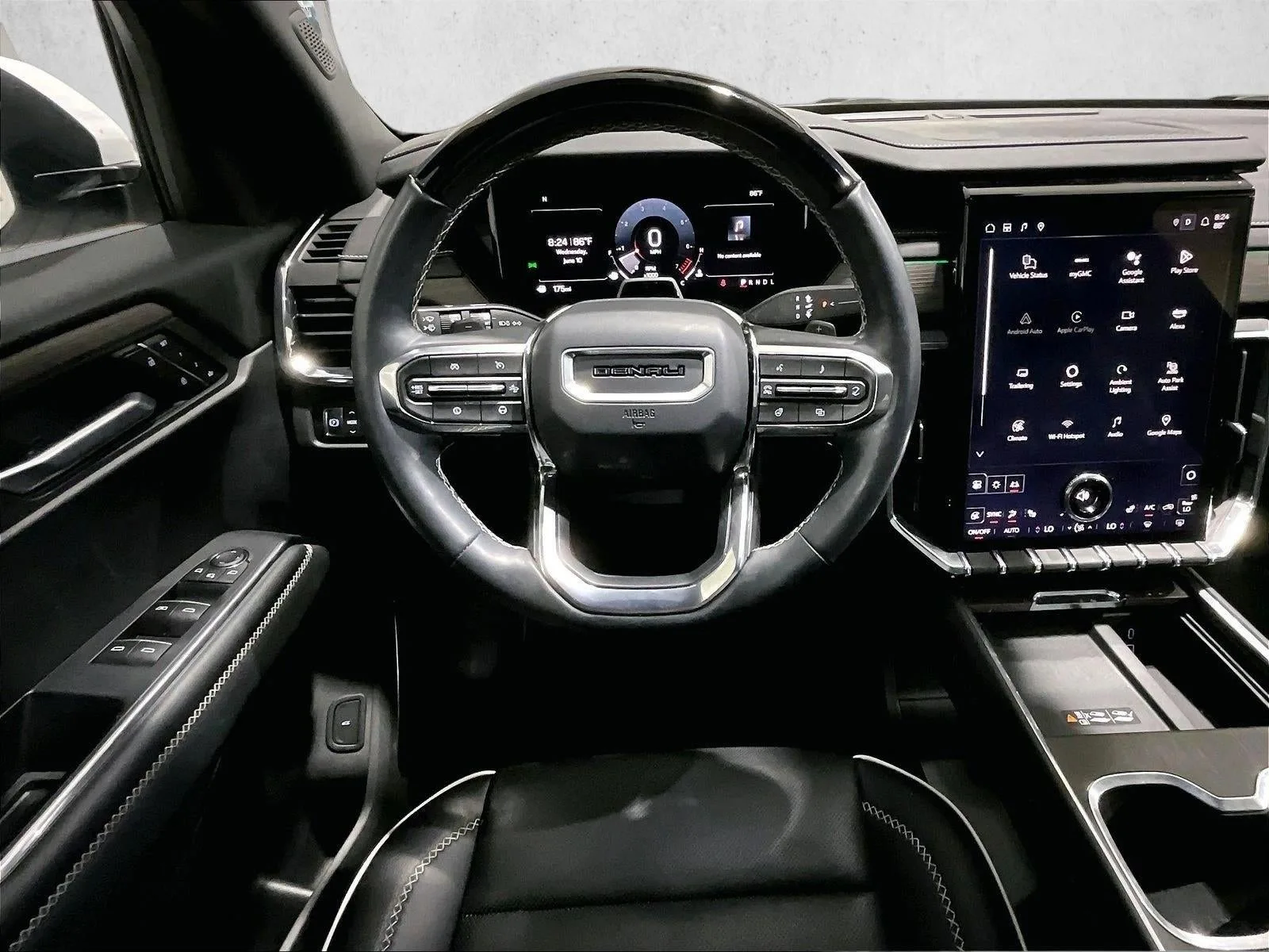 2025 GMC Acadia Denali photo 7