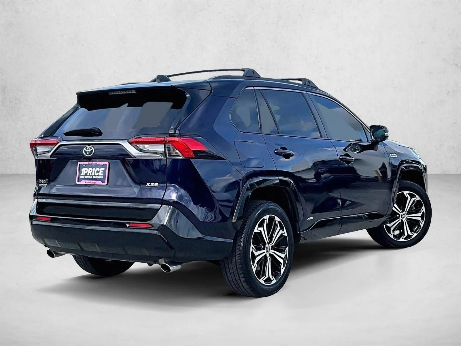 2022 Toyota RAV4 Prime XSE photo 2