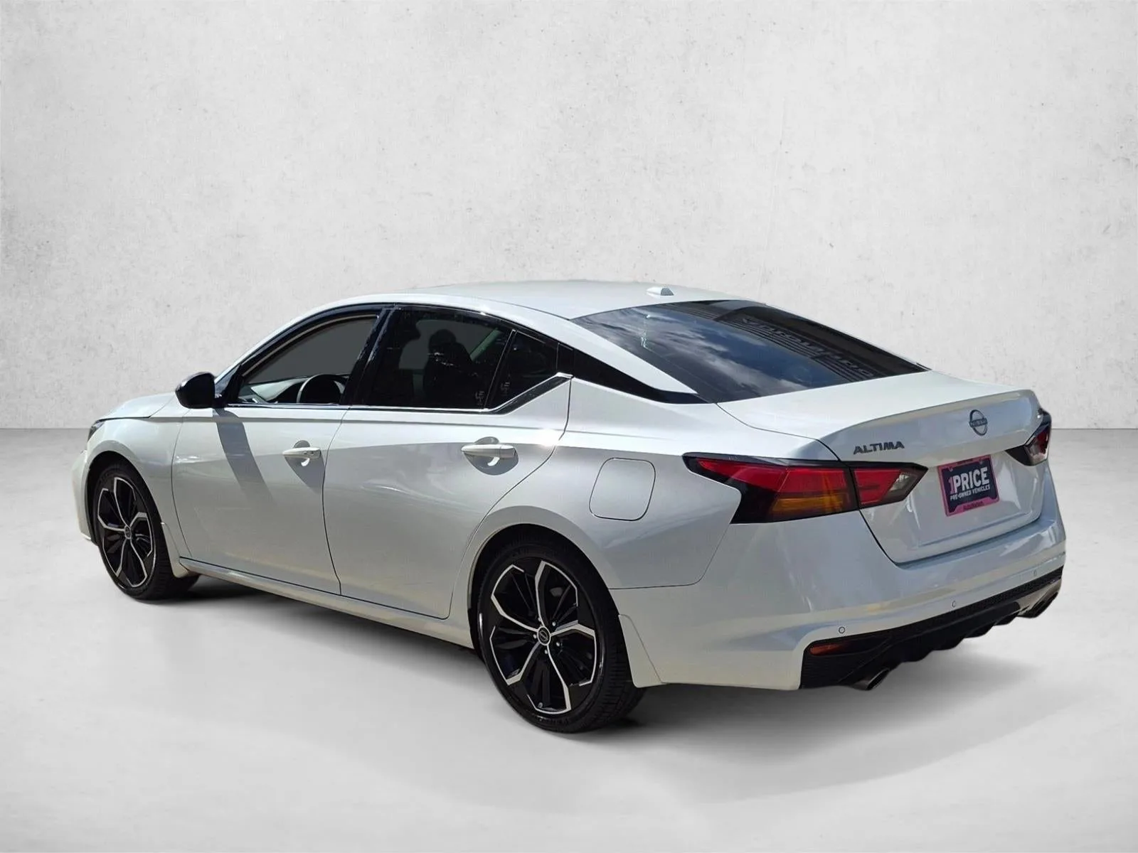 2024 Nissan Altima 2.5 SR Sedan photo 8