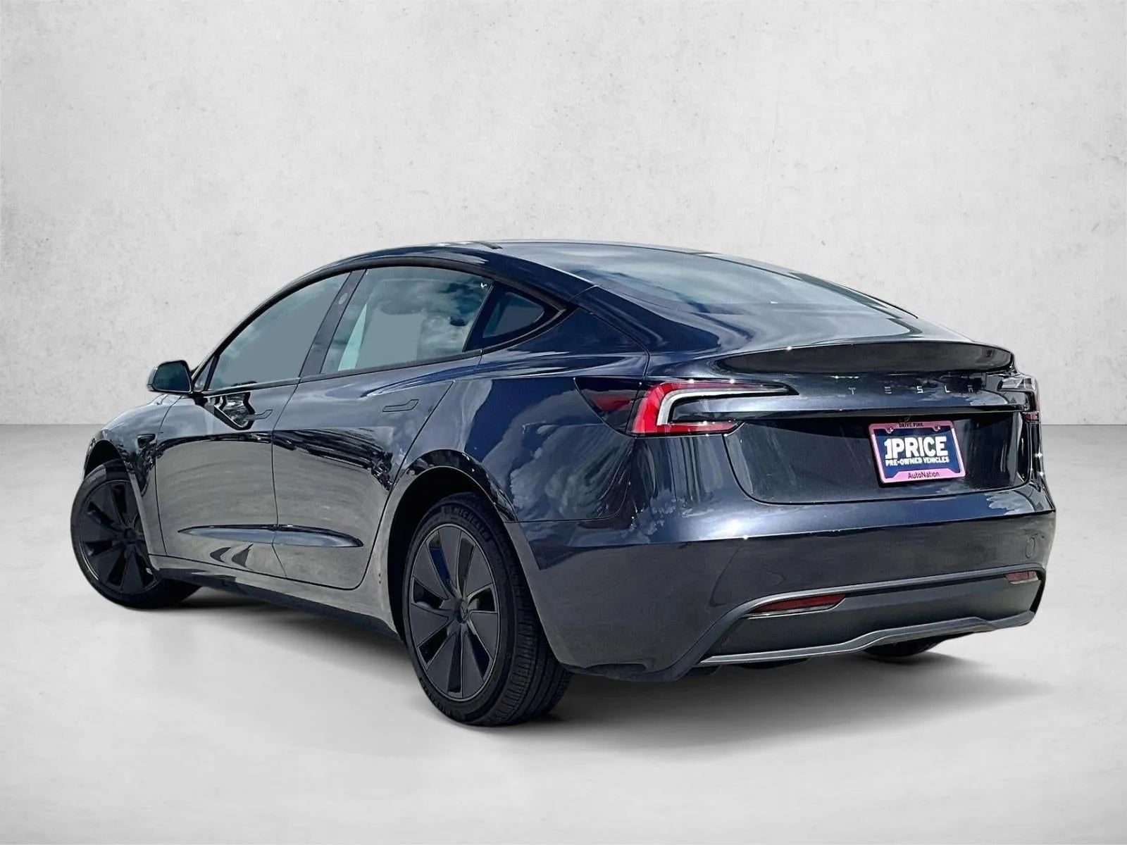 2025 Tesla Model 3 Long Range photo 12