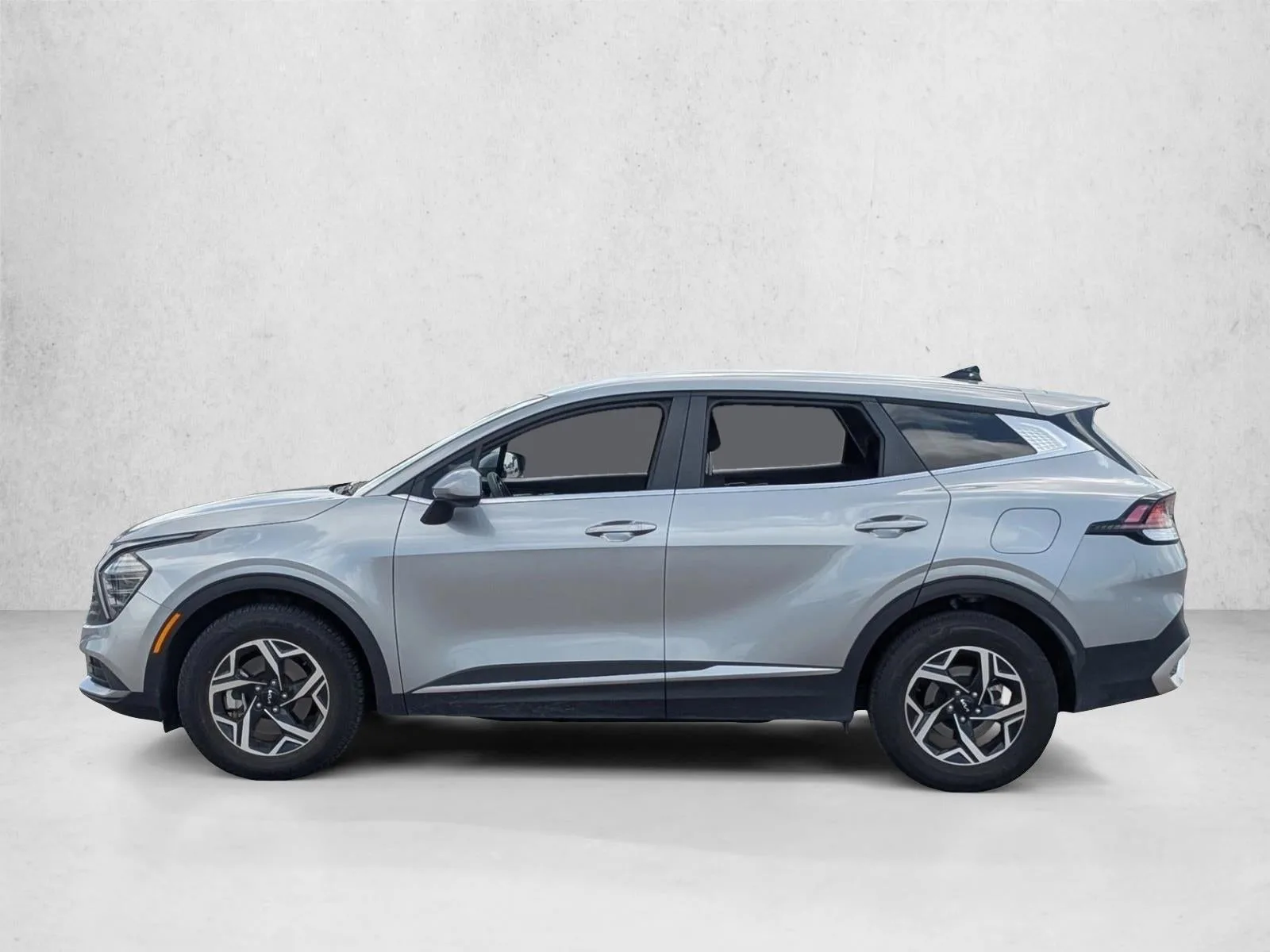 2024 Kia Sportage LX photo 8