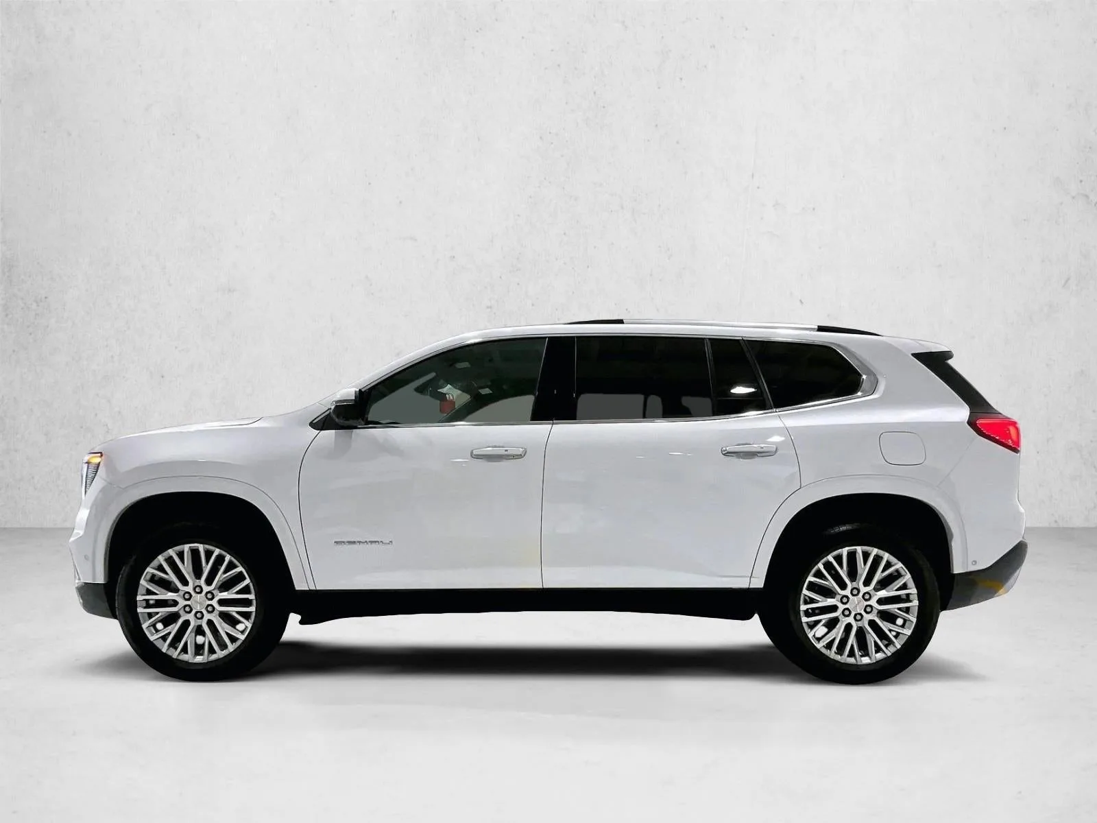 2025 GMC Acadia Denali photo 6