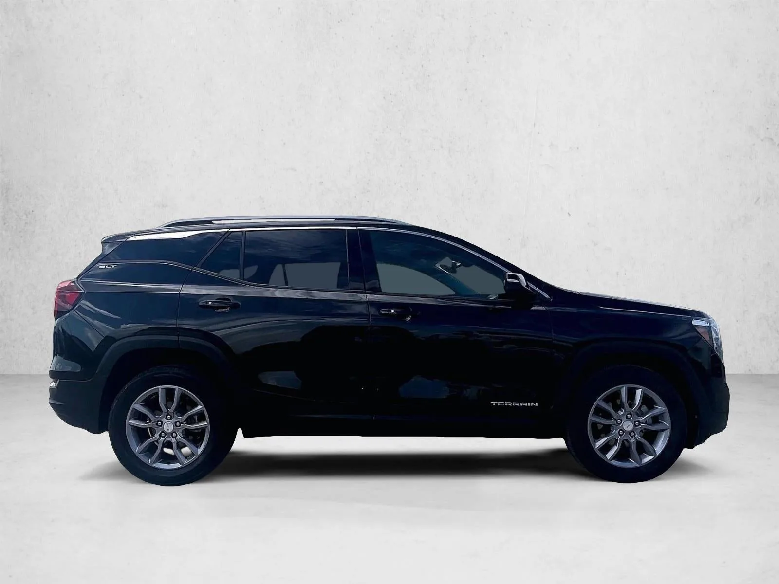 2023 GMC Terrain SLT photo 5