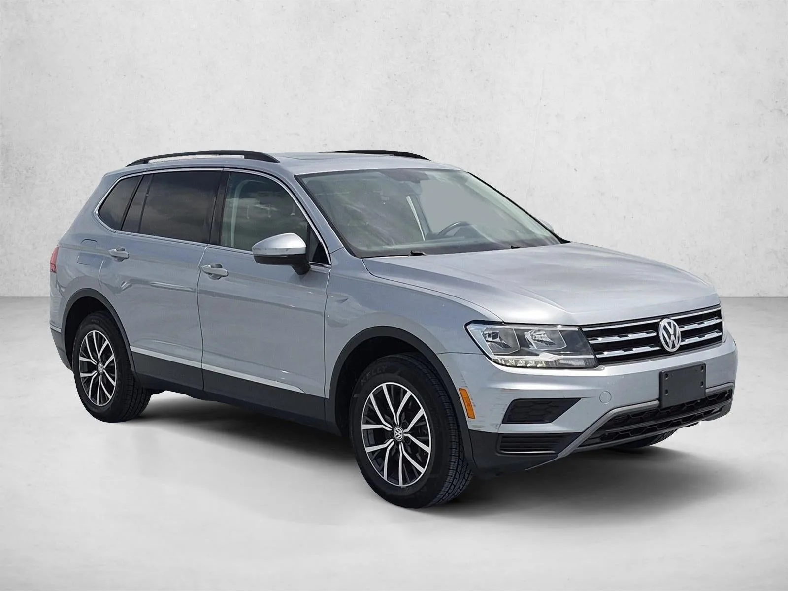 2020 Volkswagen Tiguan 2.0T SE photo 3