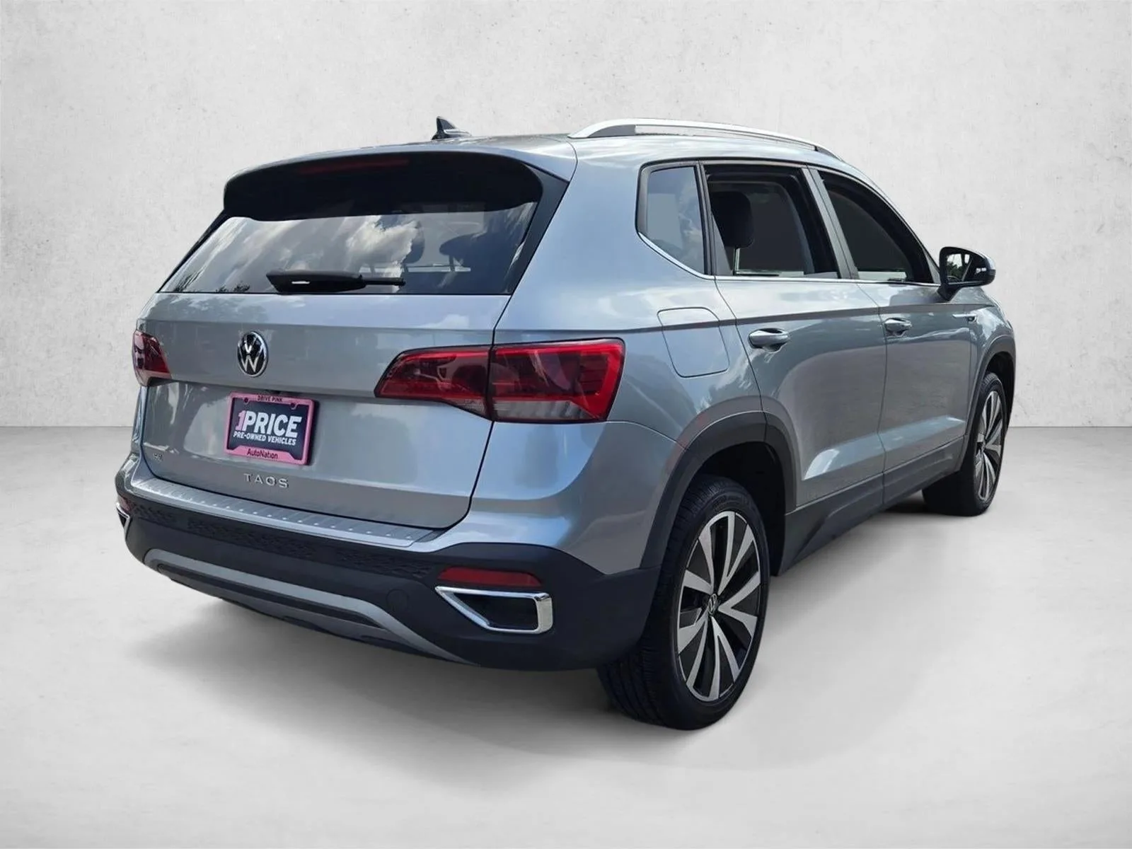 2022 Volkswagen Taos SE FWD photo 5