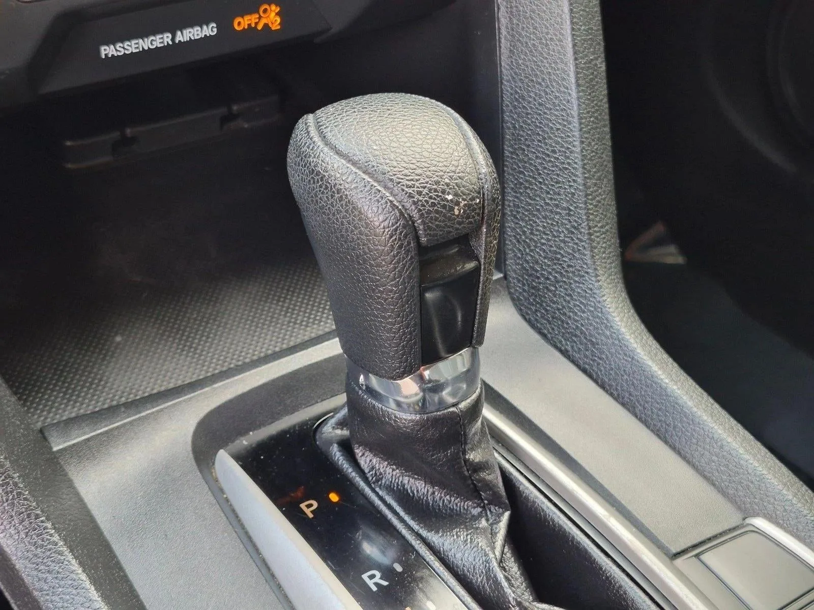 2016 Honda Civic Sedan LX CVT photo 11