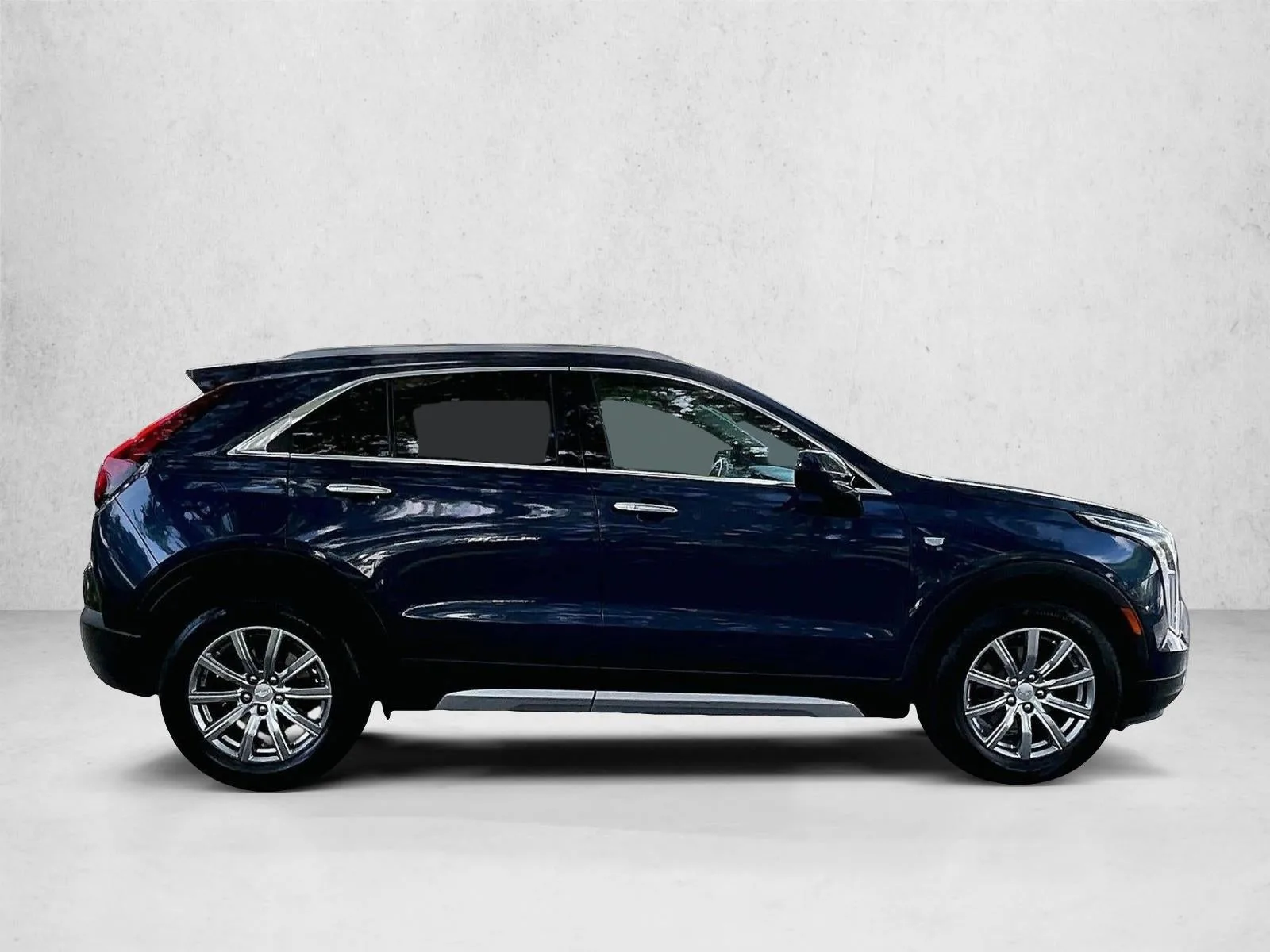2019 Cadillac XT4 FWD Premium Luxury photo 5