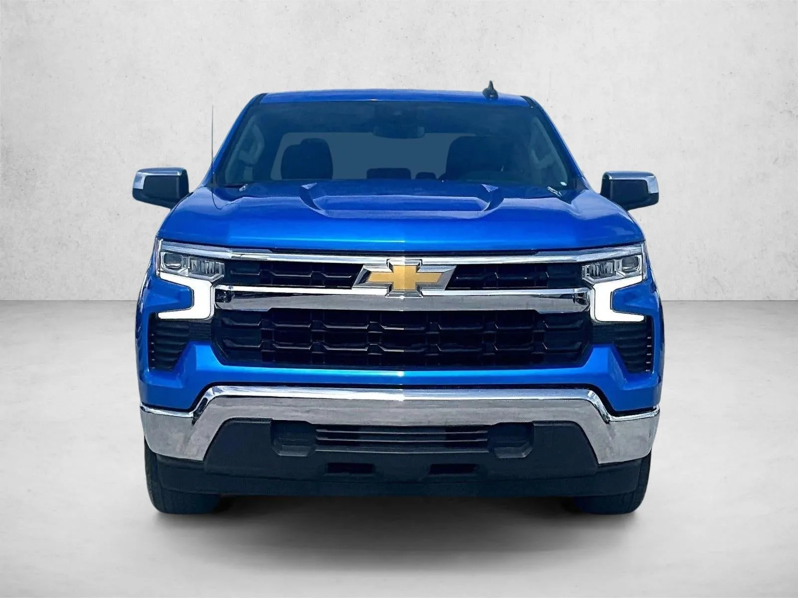 2025 Chevrolet Silverado 1500 LT photo 3