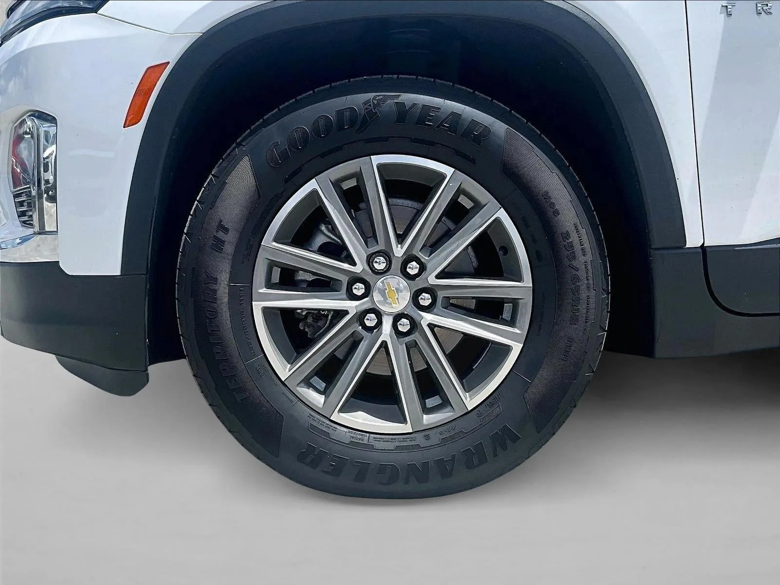 2023 Chevrolet Traverse LT Cloth photo 10
