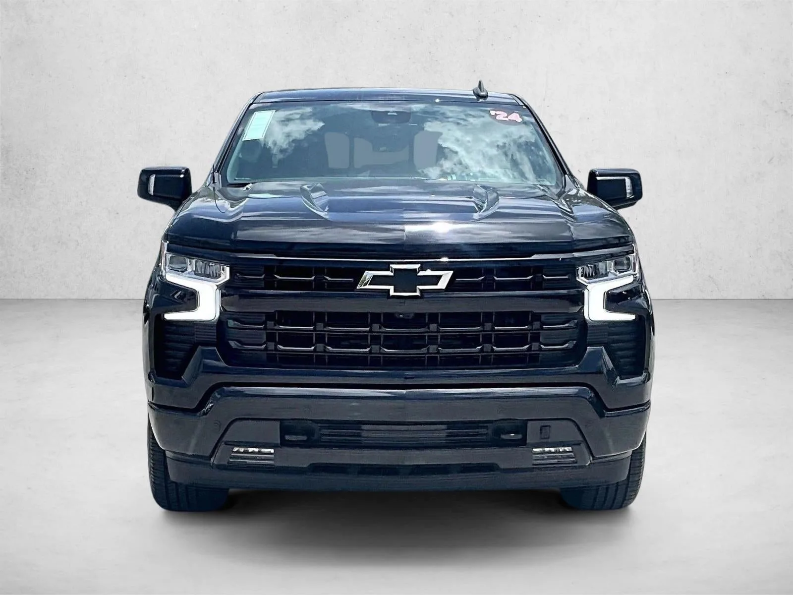 2024 Chevrolet Silverado 1500 RST photo 3
