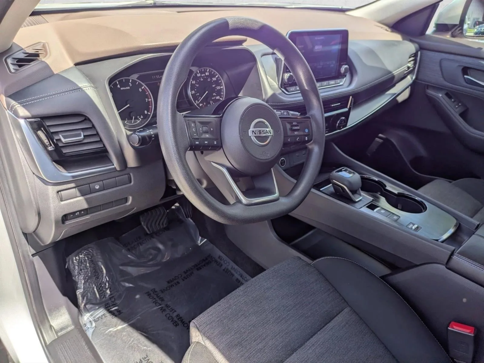 2021 Nissan Rogue FWD SV photo 10