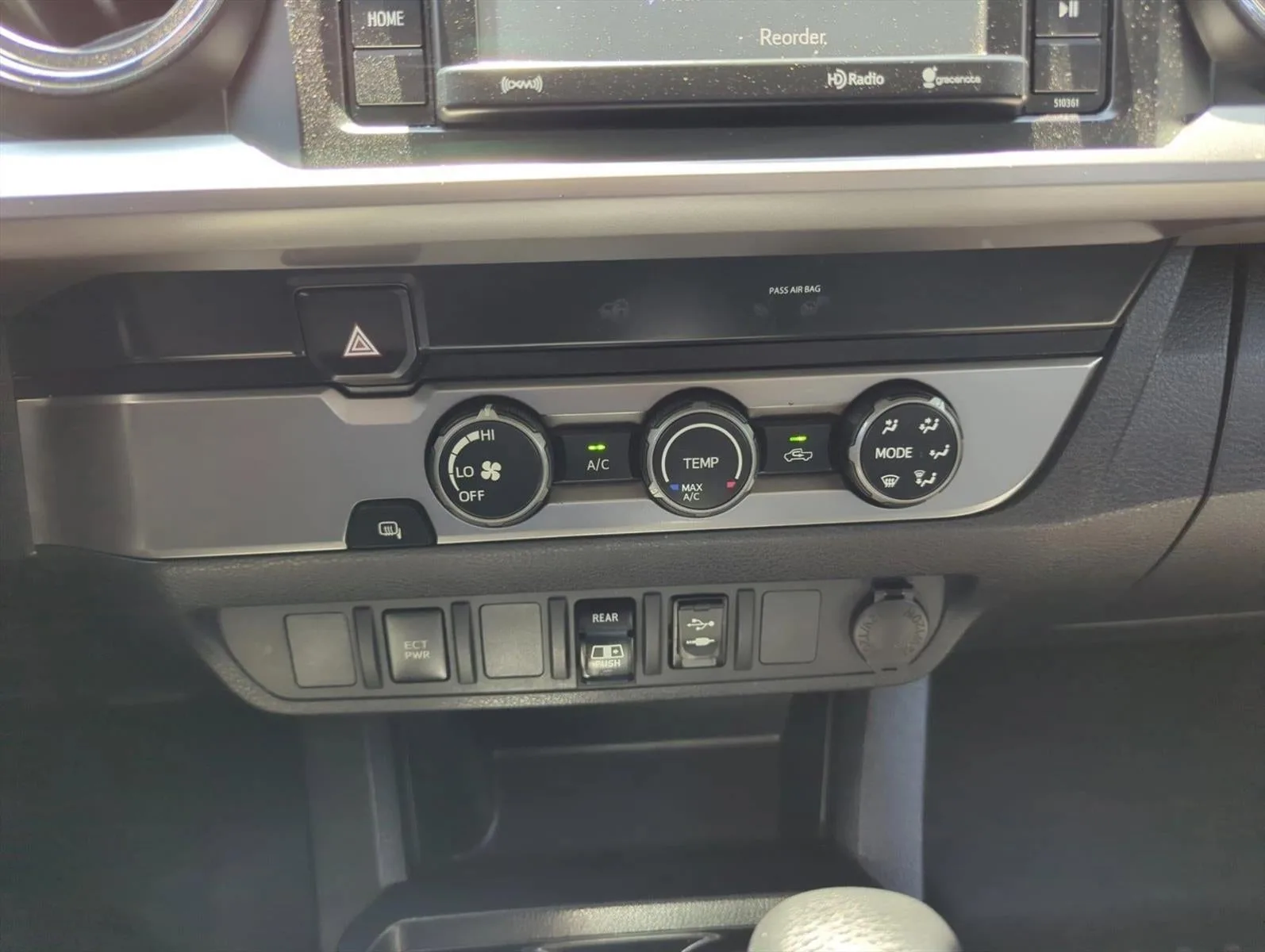 2019 Toyota Tacoma 2WD 2WD SR5 Double Cab 5' Bed V6 AT (GS) photo 8