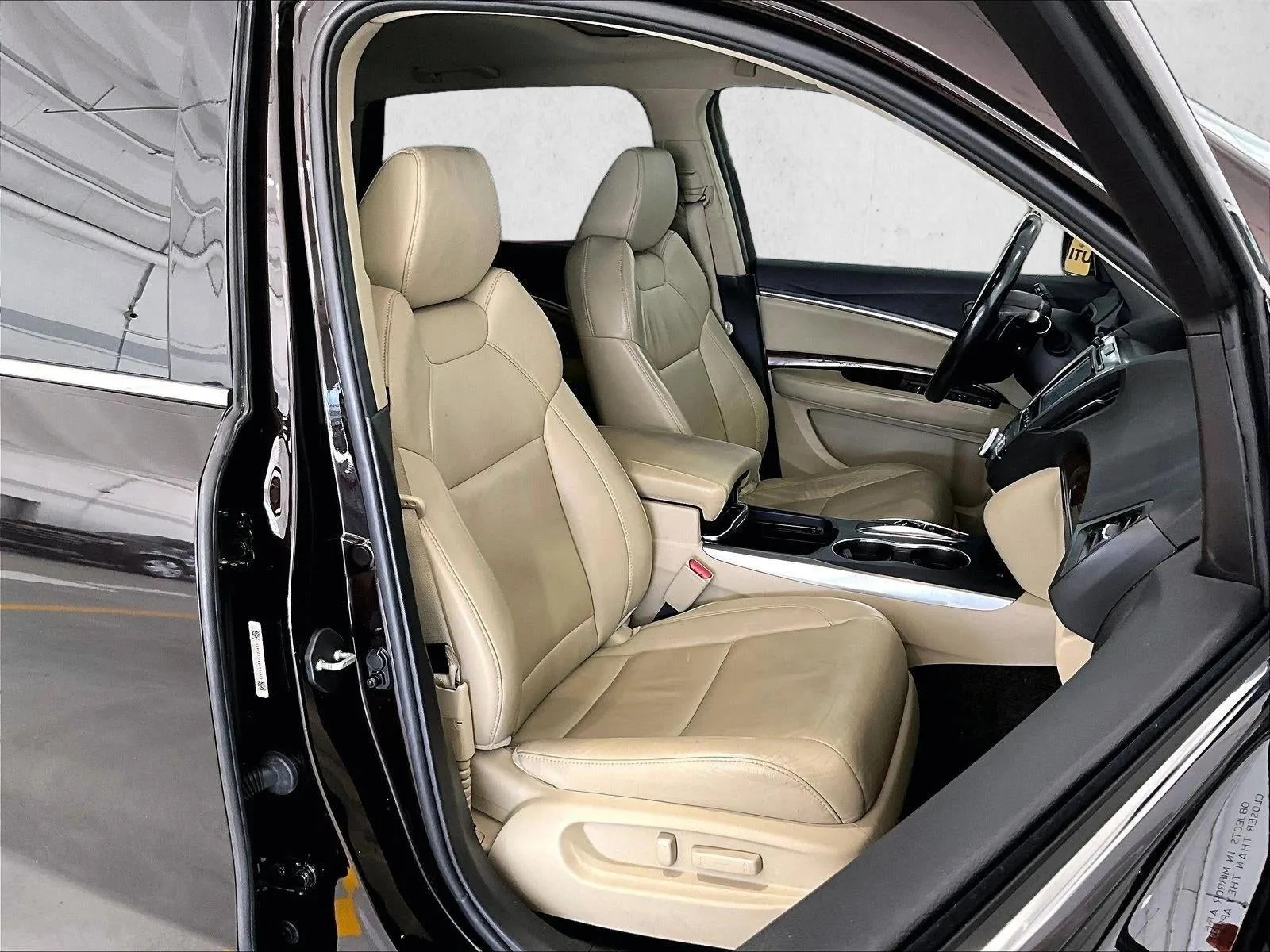 2018 Acura MDX w/Technology Package & AcuraWatch Plus Pkg photo 9