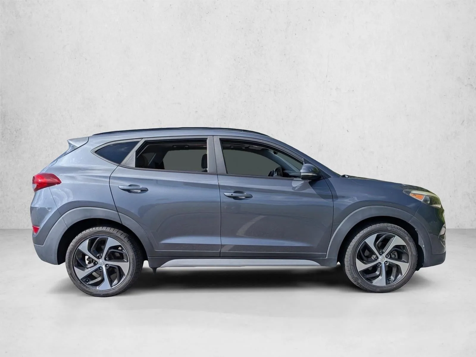 2017 Hyundai TUCSON Value FWD photo 4
