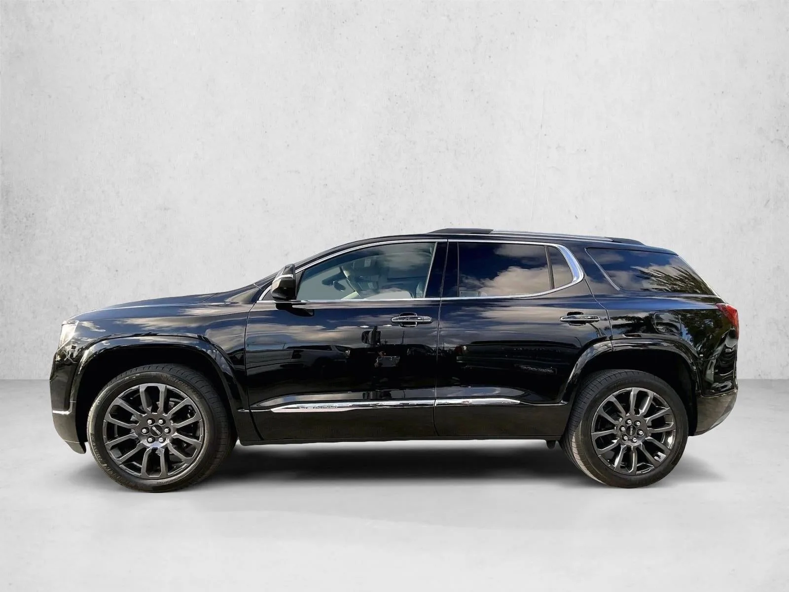 2023 GMC Acadia Denali photo 6