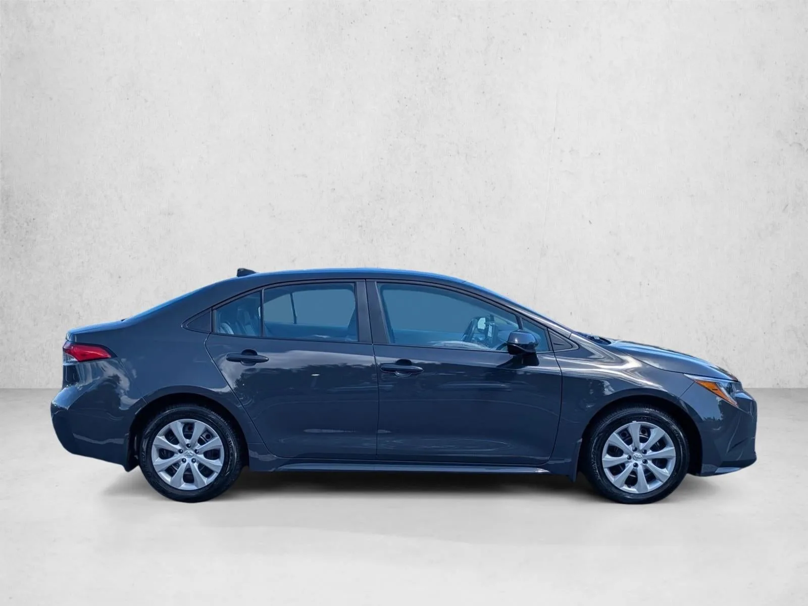 2026 Toyota Corolla LE CVT (Natl) photo 4