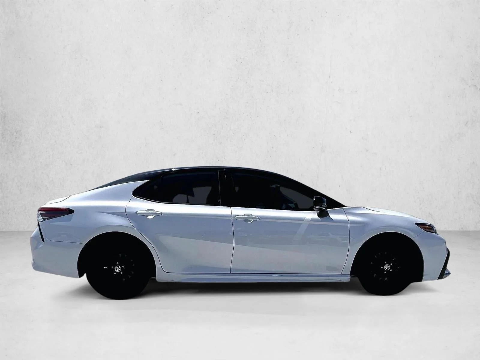2024 Toyota Camry XSE V6 photo 5