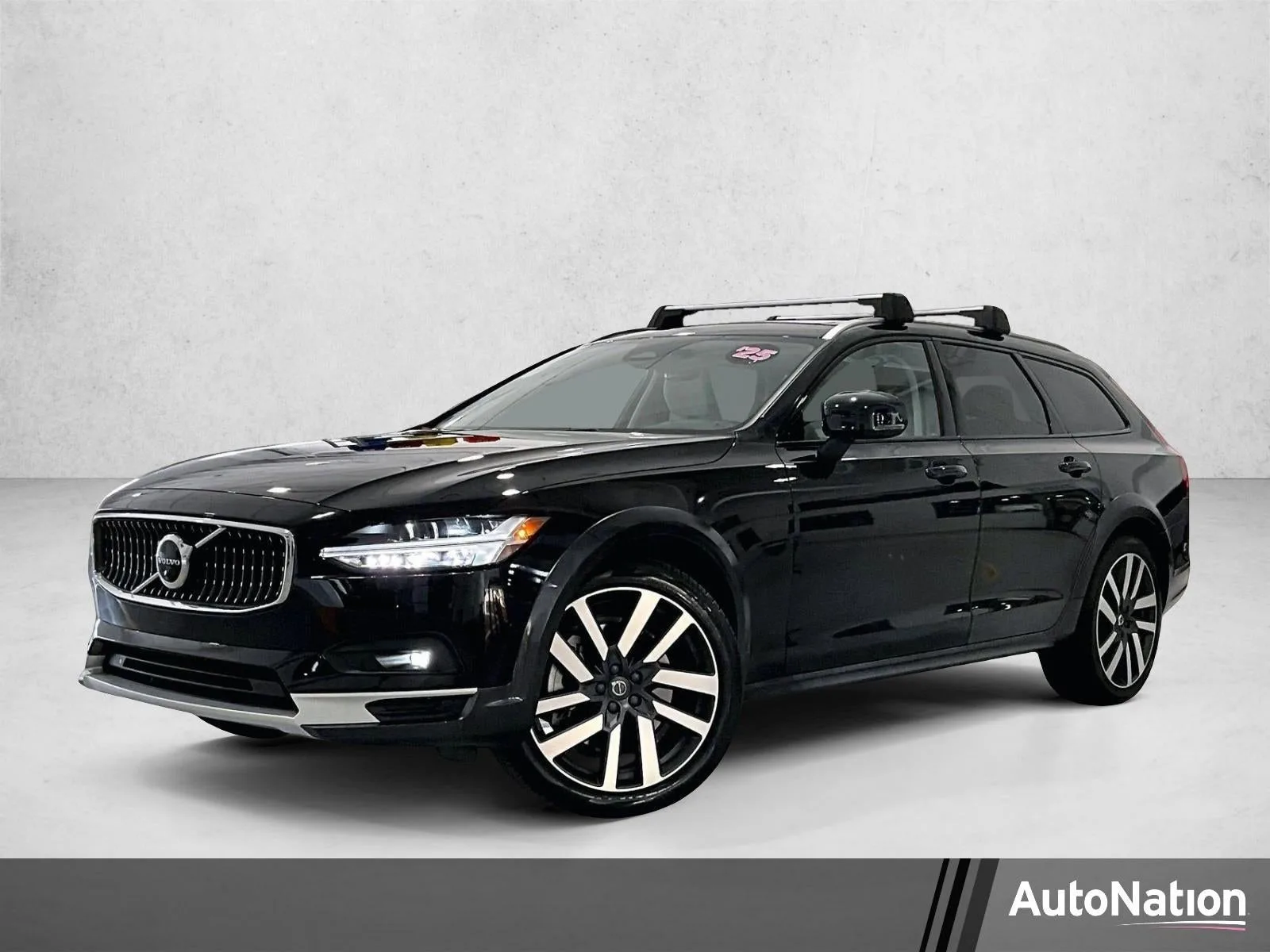 2025 Volvo V90 Cross Country