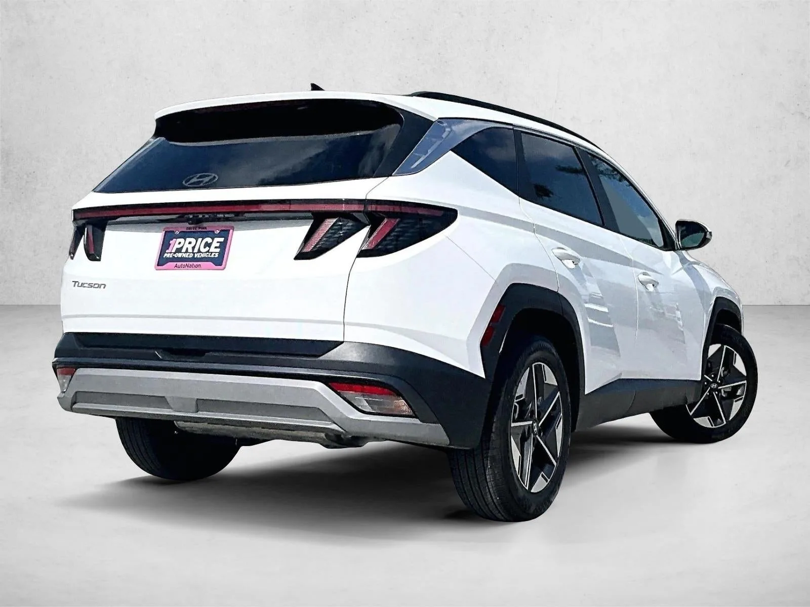 2025 Hyundai Tucson SEL Convenience photo 2