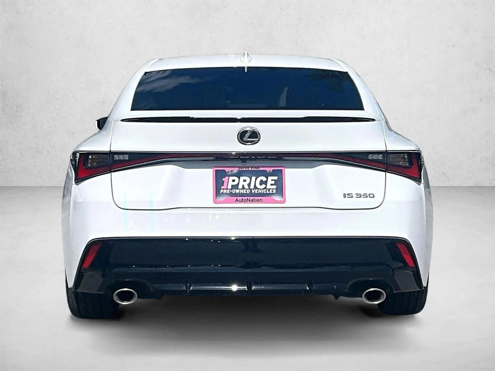 2024 Lexus IS 350 F SPORT Design photo 4