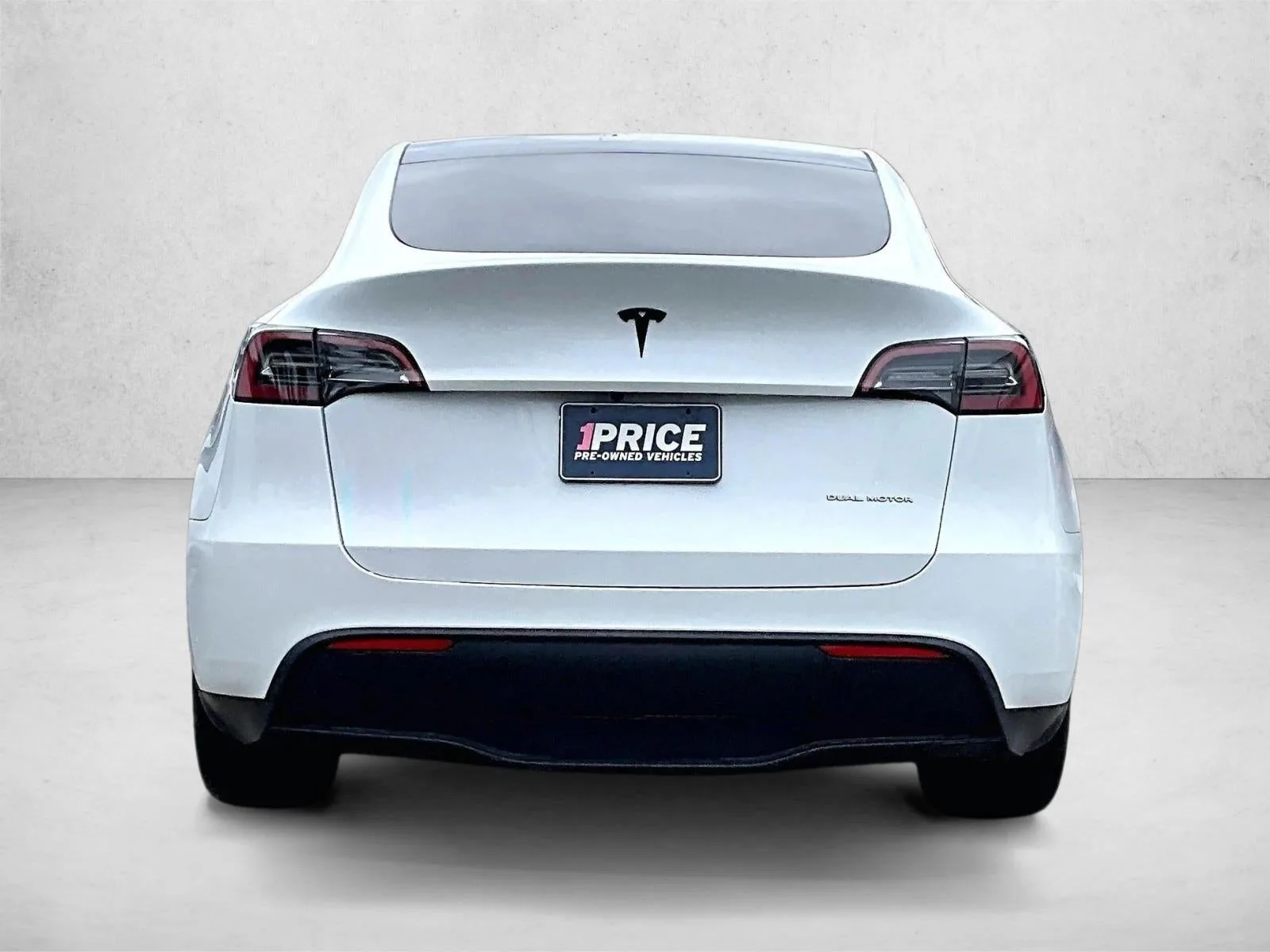 2023 Tesla Model Y Long Range Dual Motor All-Wheel Drive photo 4