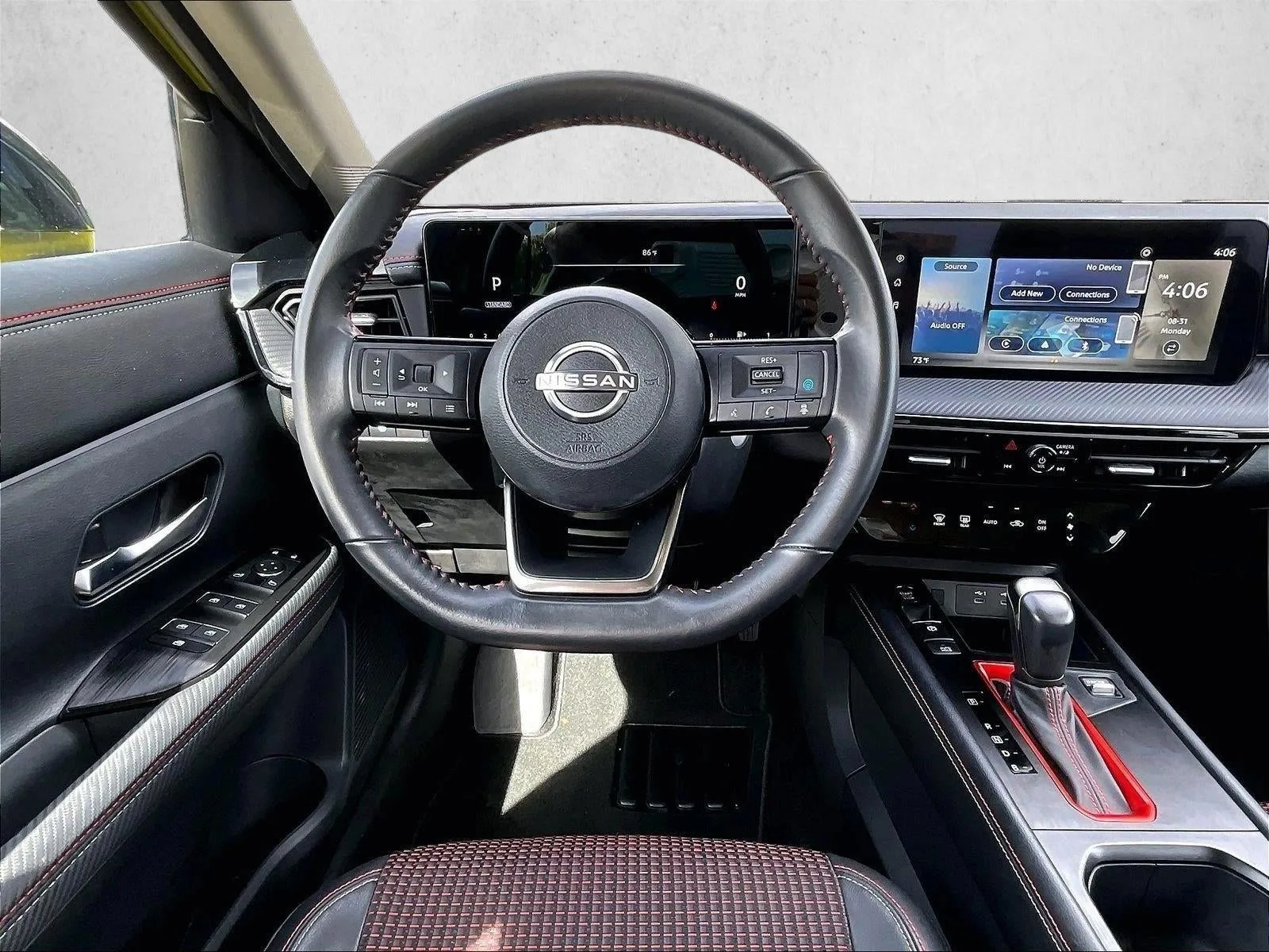 2025 Nissan Kicks SR FWD photo 7