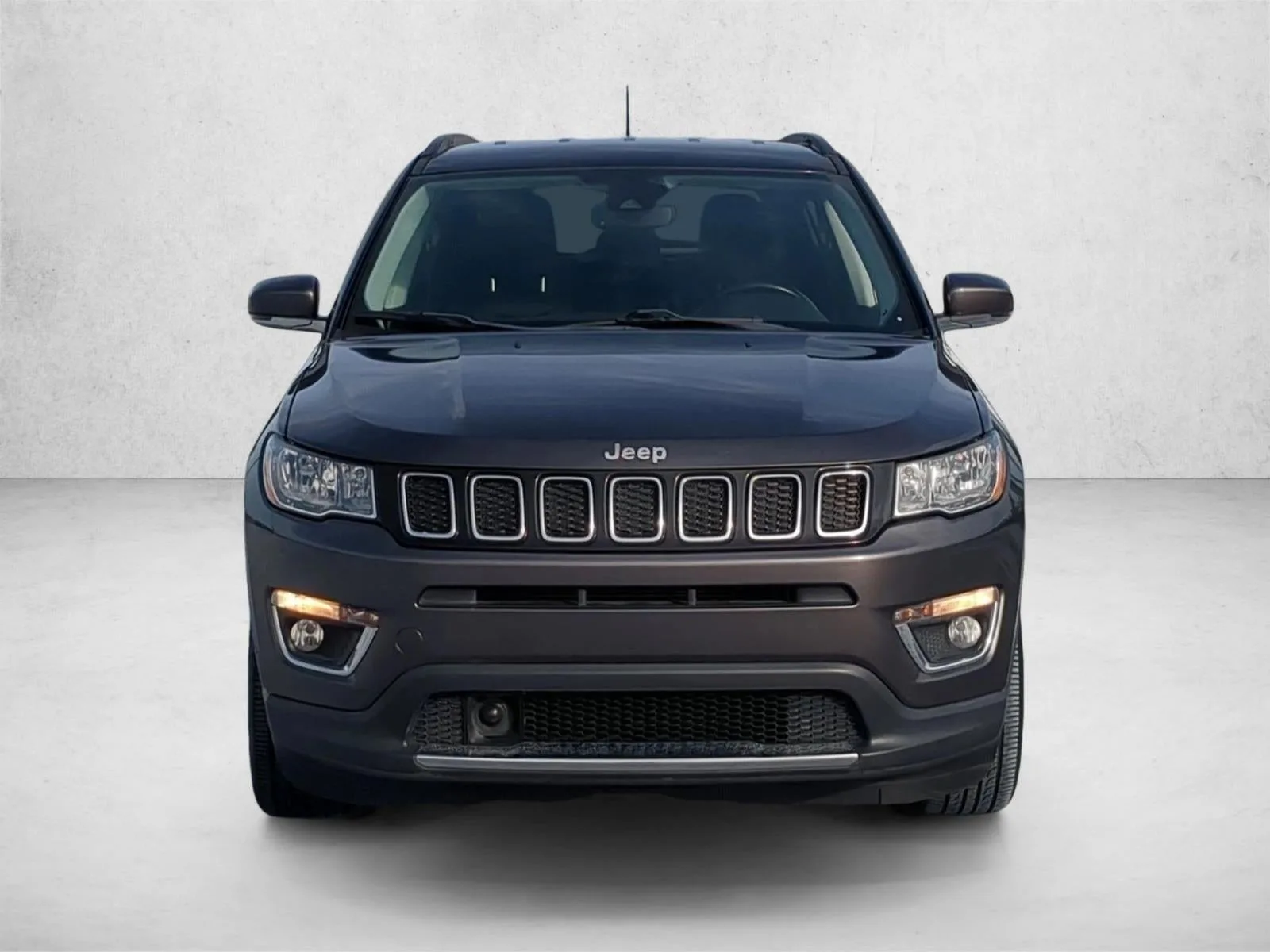 2021 Jeep Compass Limited FWD photo 2
