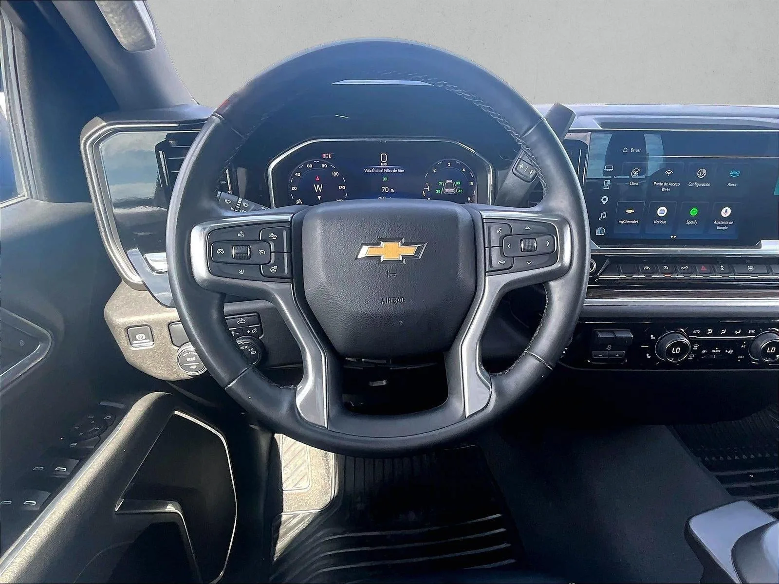 2025 Chevrolet Silverado 1500 LT photo 7