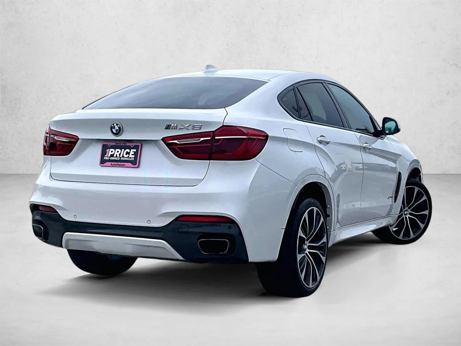 2019 BMW X6 xDrive50i photo 2