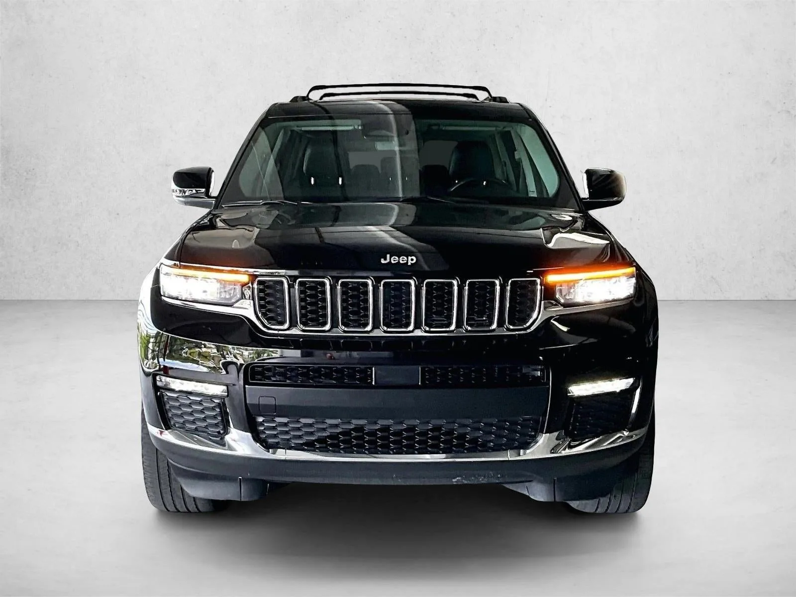 2021 Jeep Grand Cherokee L Limited photo 3