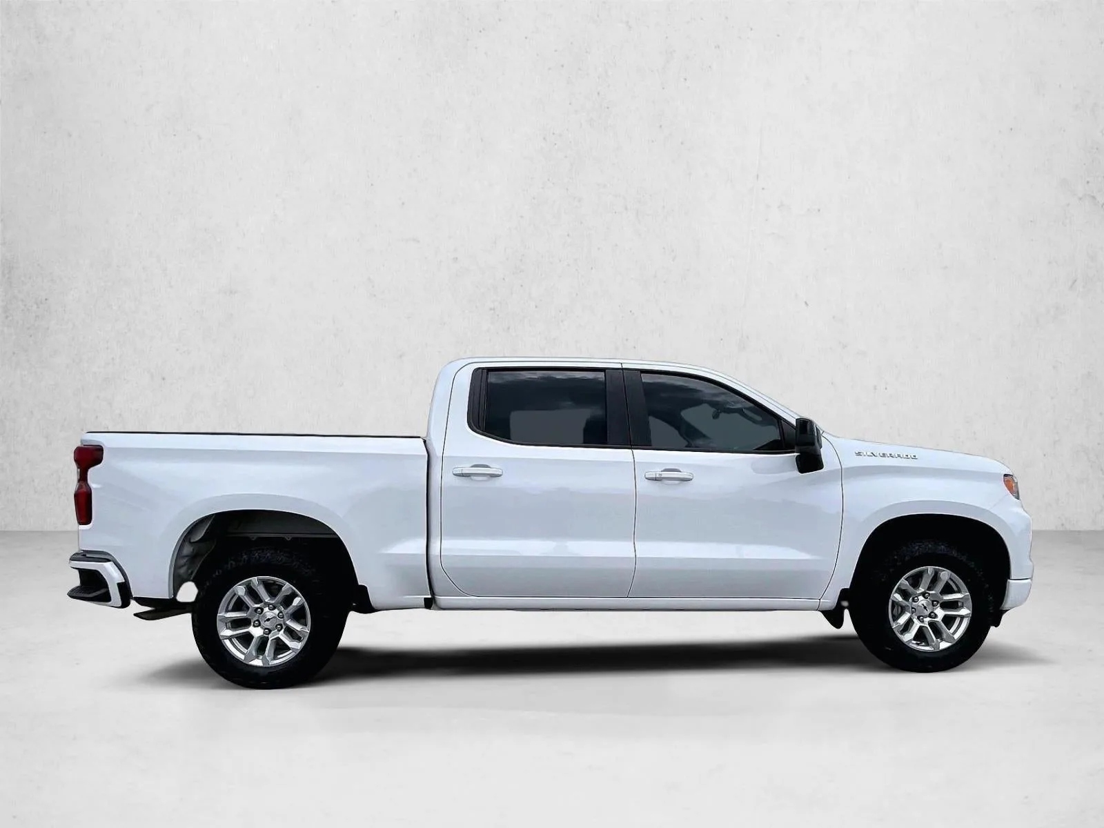 2024 Chevrolet Silverado 1500 RST photo 5