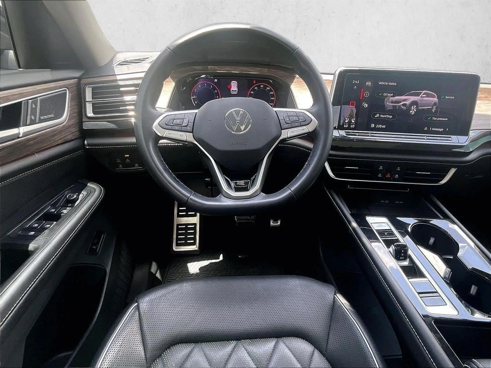2026 Volkswagen Atlas SEL Premium R-Line photo 7