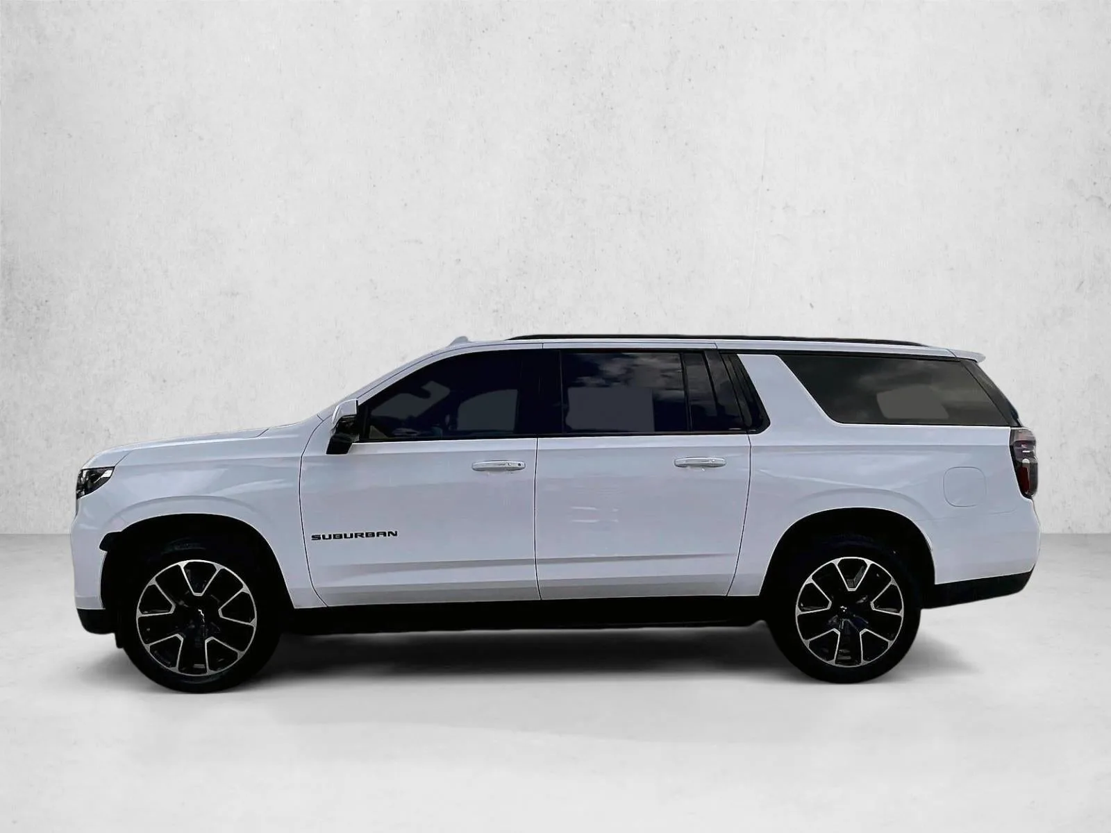 2024 Chevrolet Suburban RST photo 6