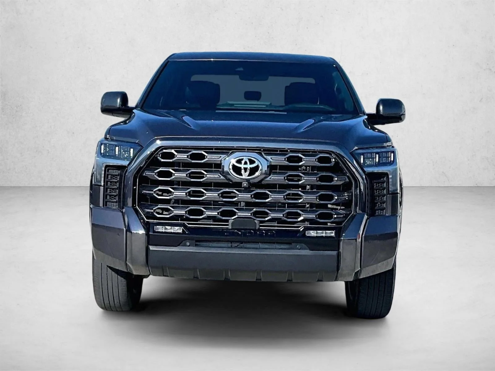 2023 Toyota Tundra Platinum photo 3
