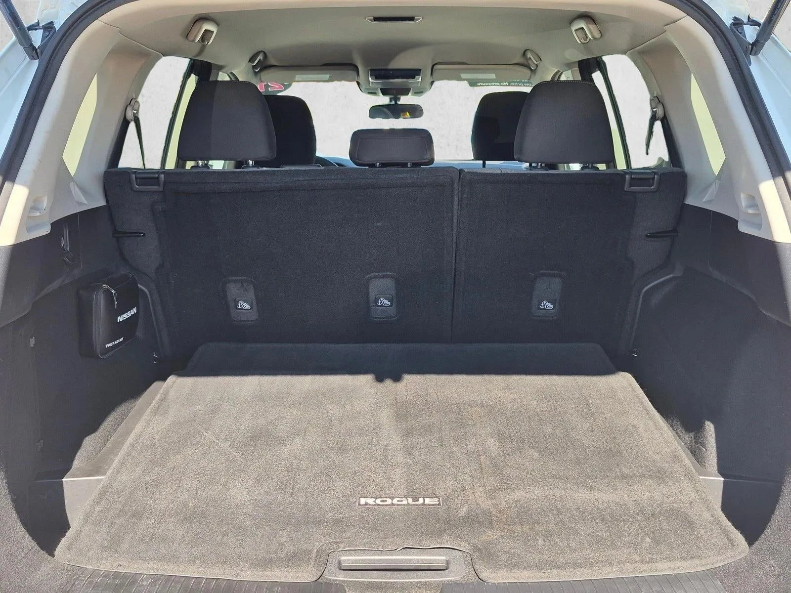 2021 Nissan Rogue FWD SV photo 6